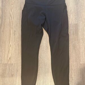 Lululemon Wunder Train Leggings w/pockets- Black - 10 - 25” inseam